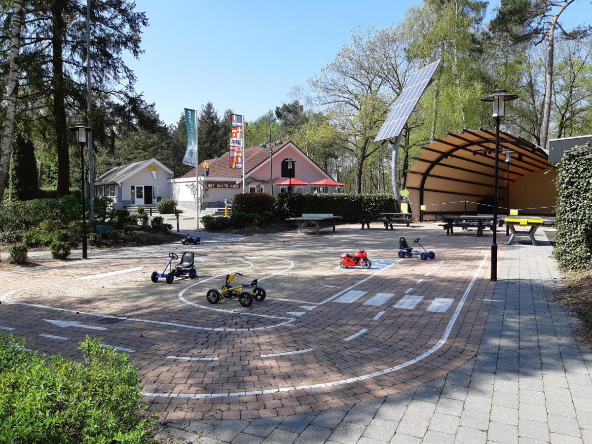 Chalet Hoenderloo Spar Bagian luar foto